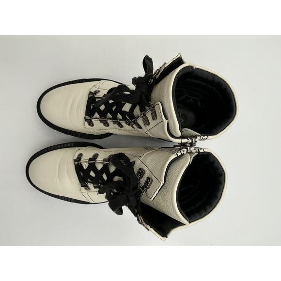 Aquatalia 'Alyssa' White Lace Up Boots Size 6.5 - Picture 6 of 6